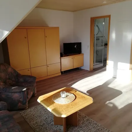 Apartment Gartenblick Mit Balkon